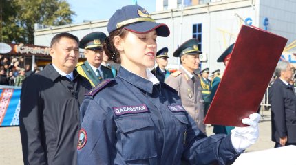 Девушек впервые приняли на обучение в Академию гражданской защиты МЧС РК