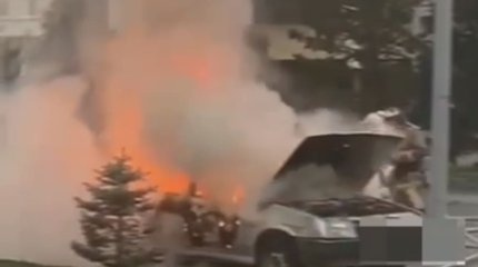 "Девятка" загорелась на ходу в центре Усть-Каменогорска