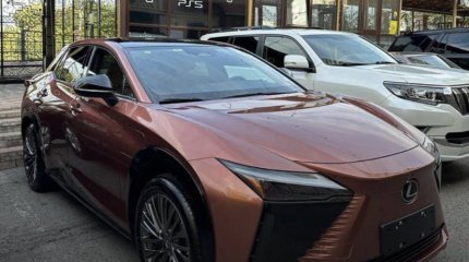 Электромобиль за 30 млн тенге угнали в Алматы