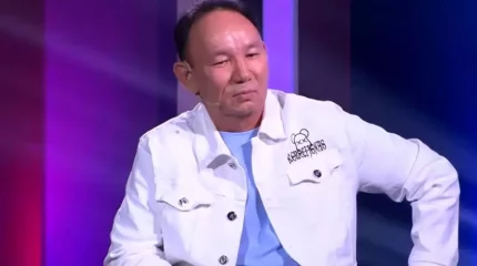 "Өмірде бар екенін 15 жыл білген жоқпын". Маралтай Райымбекұлы 4 әйелінен 10 баласы бар екенін айтты