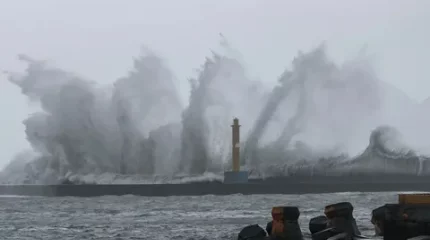 Тайваньда «Хайкуй» тайфуны соққы берді