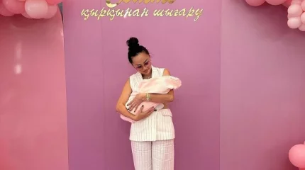 "Желігің басылатын уақыт болды": Әже болғысы келмейтінін айтқан Баян Алагөзова жұрттан сөз естіді