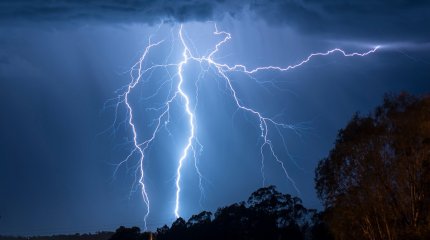 Үндістанда найзағай соғып, 12 адам қаза тапты