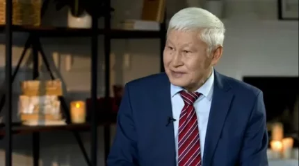 "Қоғамдық сана өзгерсе, саяси реформалар сәтті жүзеге асады",-А. Жұмаділдаев