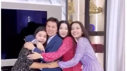 Үш қызымен видео түсірген Абай Бегей көпшілікті сүйсінтті