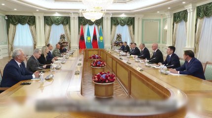 Касым-Жомарт Токаев предложил ввести прямое авиасообщение между Тираной и Астаной