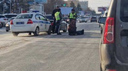 Автомобиль сбил женщину на дороге в Костанае: пострадавшую наказали