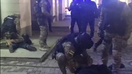 Атырау облысында кәсіпкерден 7 млн теңге бопсалағандар ұсталды