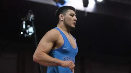 Азамат Дәулетбеков финалға шықты
