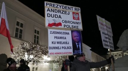 Польша разделилась на два лагеря из-за ареста двух экс-чиновников и депутатов правящей партии