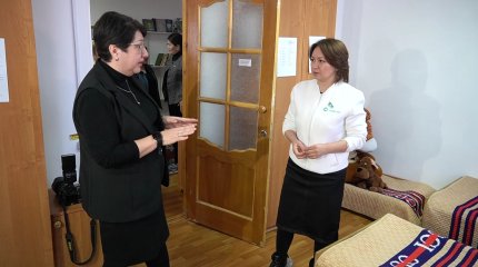 Депутаты Мажилиса от партии «AMANAT» посетили кризисные центры в регионах