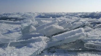 Балқаш көліндегі мұз үстінде қалып қойған балықшылар құтқарылды