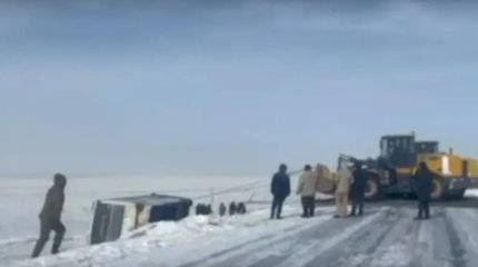 Абай облысында 17 жолаушысы бар автобус жыраға түсіп кетті