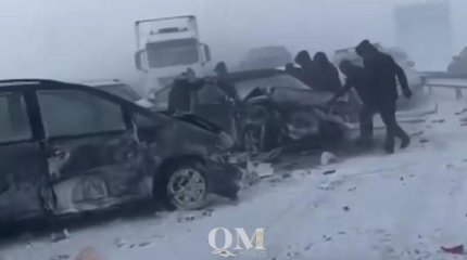 15 авто столкнулись на трассе в Акмолинской области