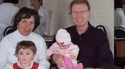 "Америкалықтар 2-3 баладан асырап алған": 6 айында шетелге кеткен қазақ қызының тағдыры
