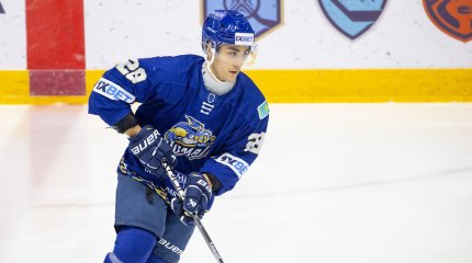 Ойынға жайнамазын құшақтап келетін "Барыс" ойыншысы жайлы не білеміз?