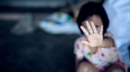 Изнасилование 13-летней девочки в Уральске: на скамье подсудимых пять человек