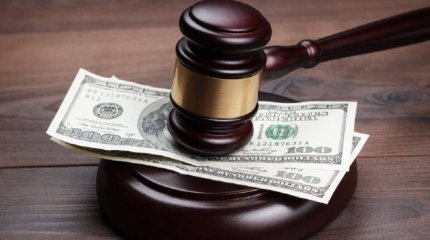 Алматы облысында ауданаралық соттың судьясы 4 жылға сотталды