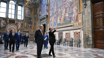 Токаеву показали Сикстинскую Капеллу