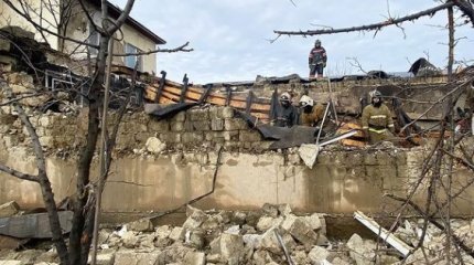 Пять человек пострадали при взрыве газа и пожаре в Атырау