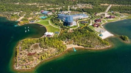 Қызметкерлері жаппай уланған: Миллиардер Болат Өтемұратовқа тиесілі Rixos Borovoe қонақүйіне айыппұл салынды