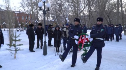 Памятник герою-пожарному Аскару Забикулину открыли в Кокшетау