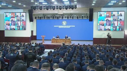 "Очистить от некомпетентных и нечестных": Токаев высказался о провинившихся полицейских и бытовом насилии