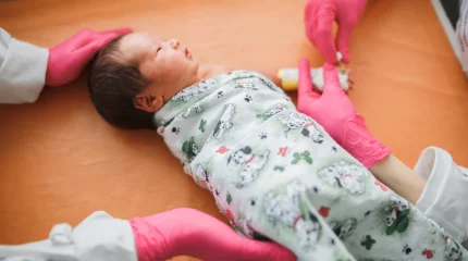 "Сәби бесіктен құлаған". Жер сілкінісінен қанша бала зардап шеккені анықталды