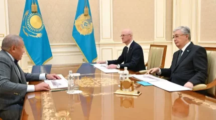 Мемлекет басшысы «Astana Motors» компаниясының негізін қалаушы Нұрлан Смағұловты қабылдады