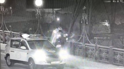 Карагандинца спасли при попытке прыгнуть с моста