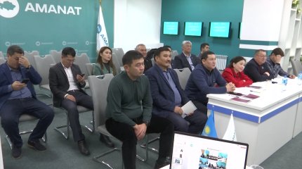 Депутатов маслихатов обучают политическому SMM в Шымкенте