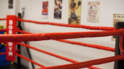 Үш кикбоксшының өлі денесі табылды