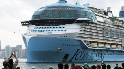 Әлемдегі ең үлкен кеме алғашқы саяхатына аттанды: Экологтар дабыл қағуда