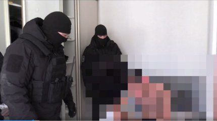 Житель Уральска вовлекал девушку в проституцию