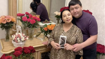 "Мазаламаңыздаршы": айы-күні жетіп отырған Жорабаева оқырмандарына шүйлікті