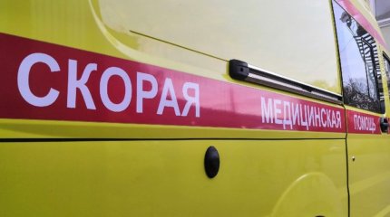 В Уральске погибла студентка катаясь на капоте авто