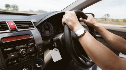 В Казахстане вводят запрет на ввоз праворульных авто