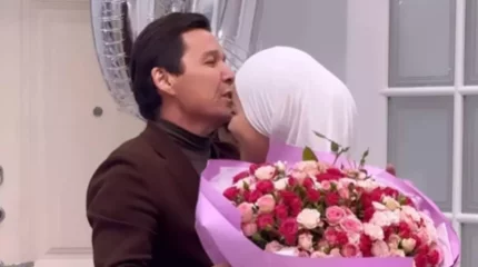 Абай Бегей қызын туған күнімен құттықтап, тосынсый жасады