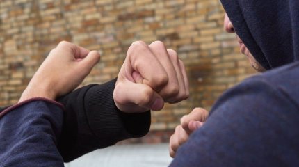 Екі әскери қызметші уақытша ұстау изоляторында