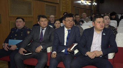 Строительство аэропорта в Аягозе обсудили жители с депутатом