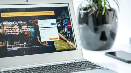 Волну детских самоубийств прокомментировал генпрокурор Берик Асылов