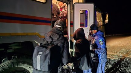 20 человек эвакуировали с карагандинской трассы ночью