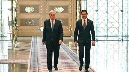 Нейтралитет и региональная безопасность: о чем говорили президенты Казахстана и Туркменистана в Огузхане