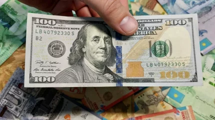 Доллар подорожал еще почти на полтора тенге