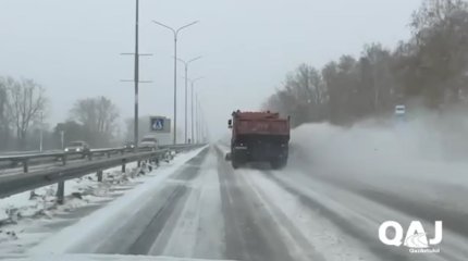 Трассу «Жезказган-Петропавловск» засыпало снегом (ВИДЕО)