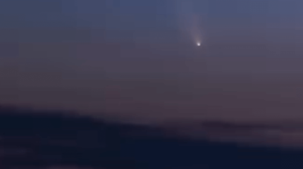 Қазақстандық фотограф Алматы аспанындағы алып кометаны видеоға түсіріп алды