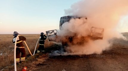 Грузовик сгорел в СКО