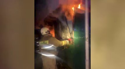 Алматыдағы Айнабұлақ 4 шағын ауданындағы дөңгелек жөндеу станциясы өртенді