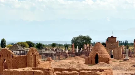 Қайтыс болғандарға мәрмәрдан ескерткіш қойып, тақта орнатуға тыйым салынады