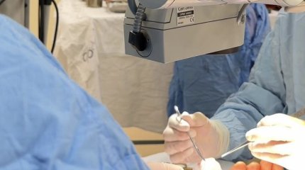 Три отпиленных пилой пальца успешно пришили казахстанцу